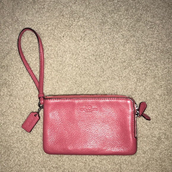 COACH wristlet/wallet - Picture 2 of 4